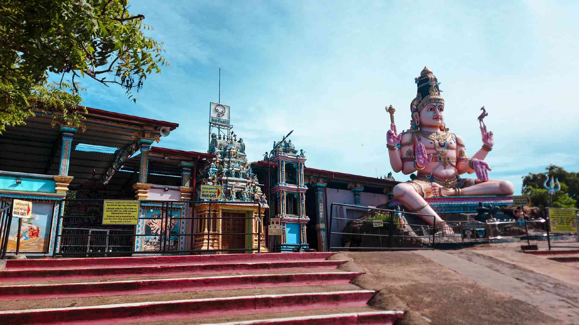 Koneswaram Temple, Trincomalee on a Bunnik Tour of Sri Lanka