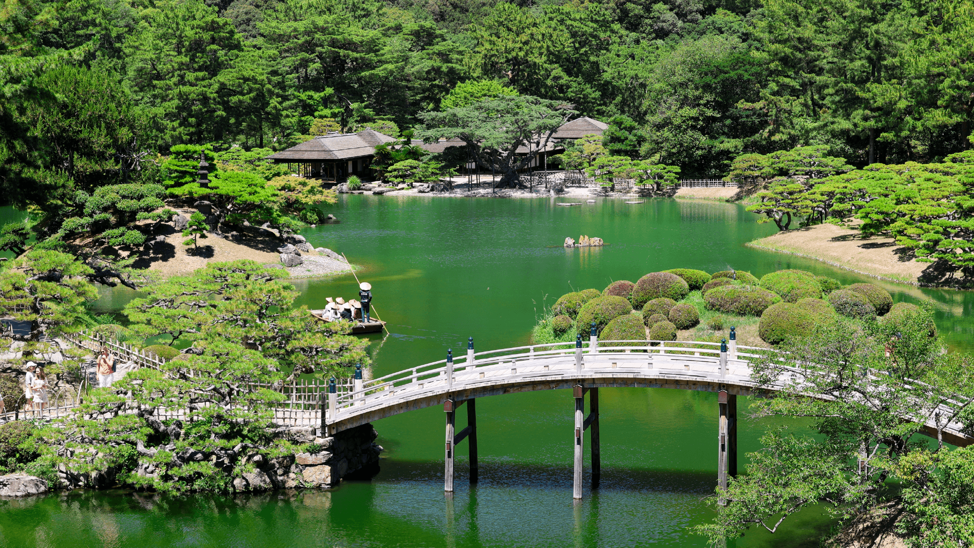 Birds-eye view of Ritsurin Koen, Takamatsu, Japan by Jeremy van Heerde