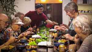 A group of people eating Vietnamese food on a Bunnik Tour