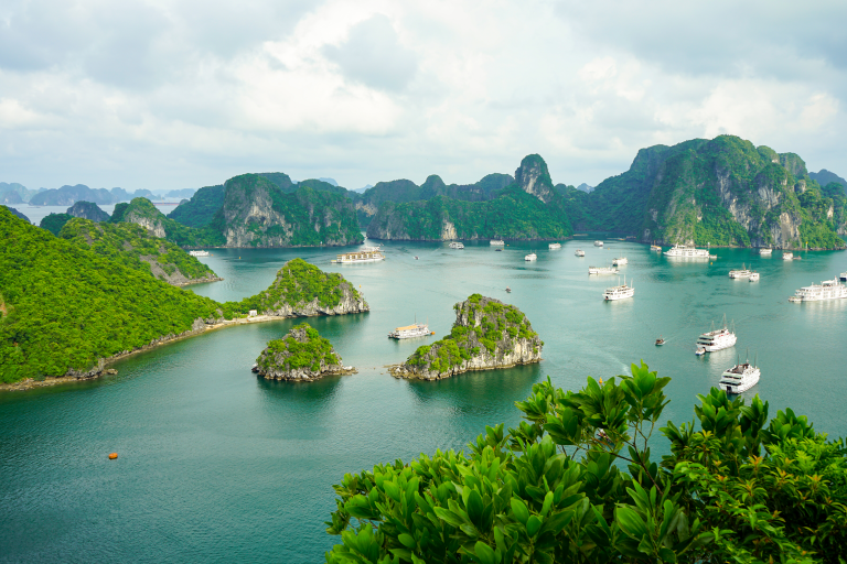 Halong Bay, Vietnam on a Bunnik Tour