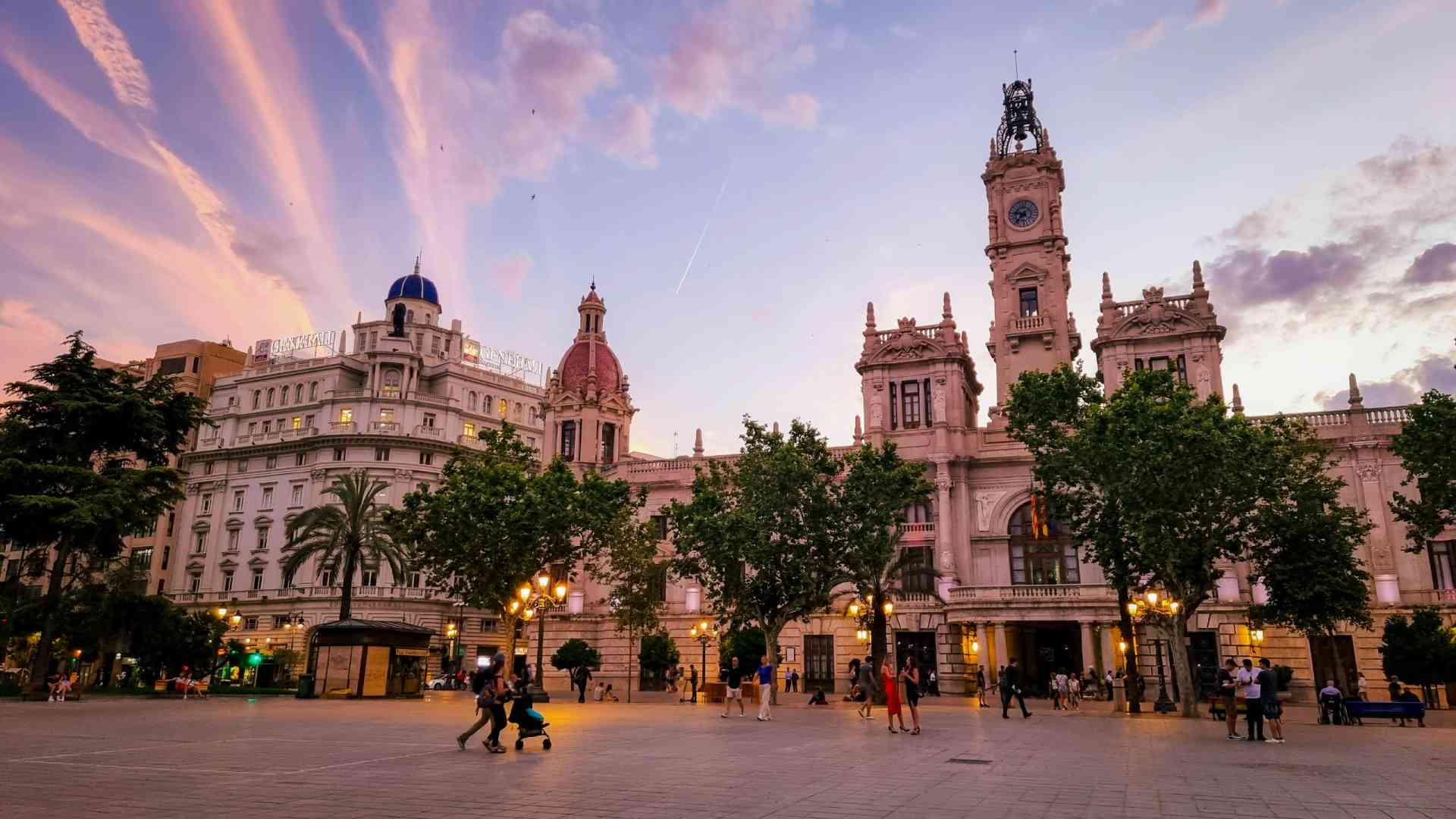 Valencia, Spain by Dennis Bunnik