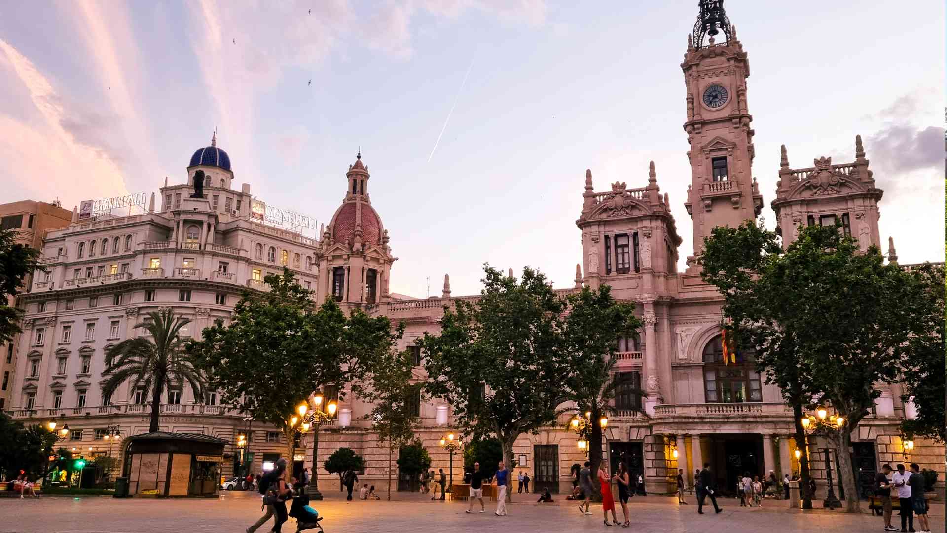 Valencia, Spain by Dennis Bunnik