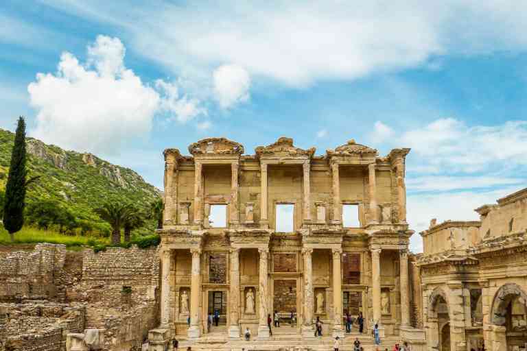 Ephesus, Türkiye by Sacha Bunnik