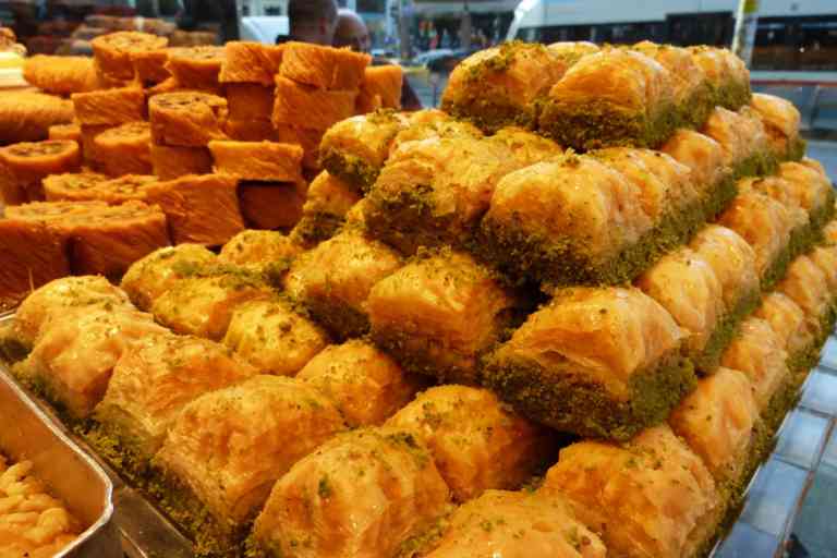Kadayfi, Grand Bazaar, Istanbul, Sacha Bunnik