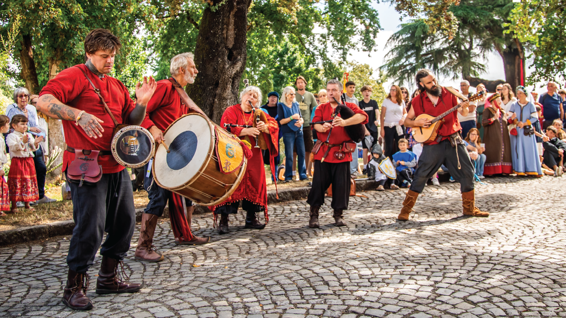 Ramparts Festival on a Bunnik Tour of France