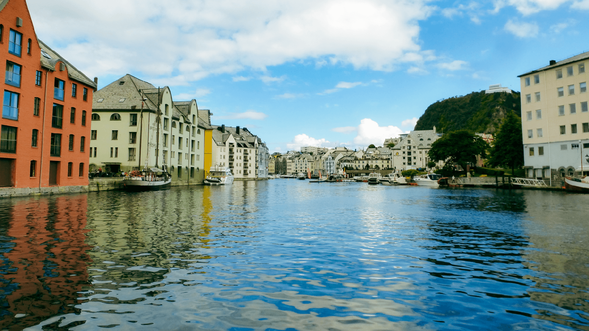 Ålesund, Norway by Marion Bunnik