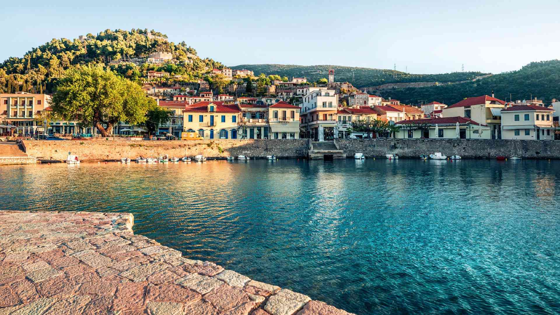 Nafpaktos on a Bunnik Tour of Türkiye & Greece