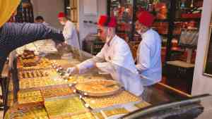 Hazif Mustafa sweet shop in Istanbul on a Bunnik Tour of Türkiye
