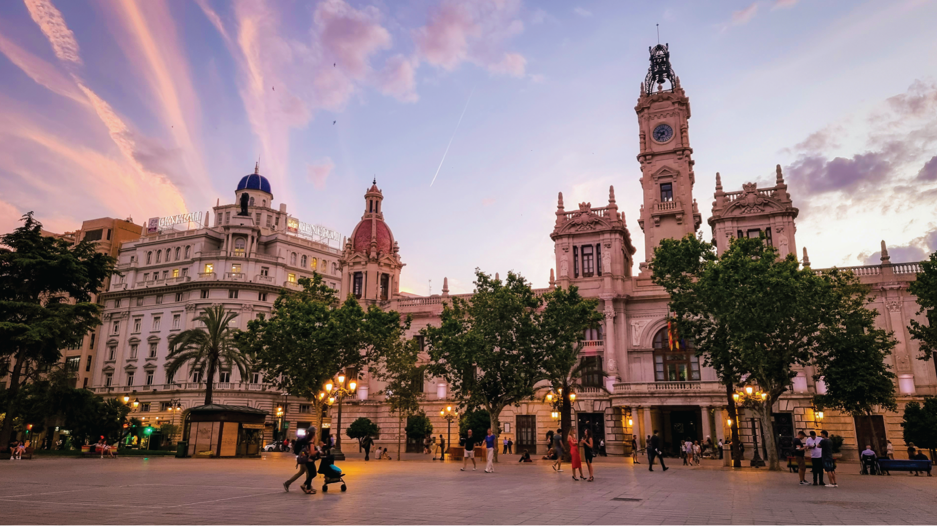 Valencia, Spain by Dennis Bunnik