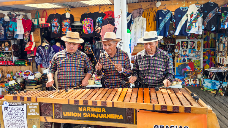 2025 - Guatemala - Lake Atitlan - San Juan La Laguna - Dennis Bunnik (48)