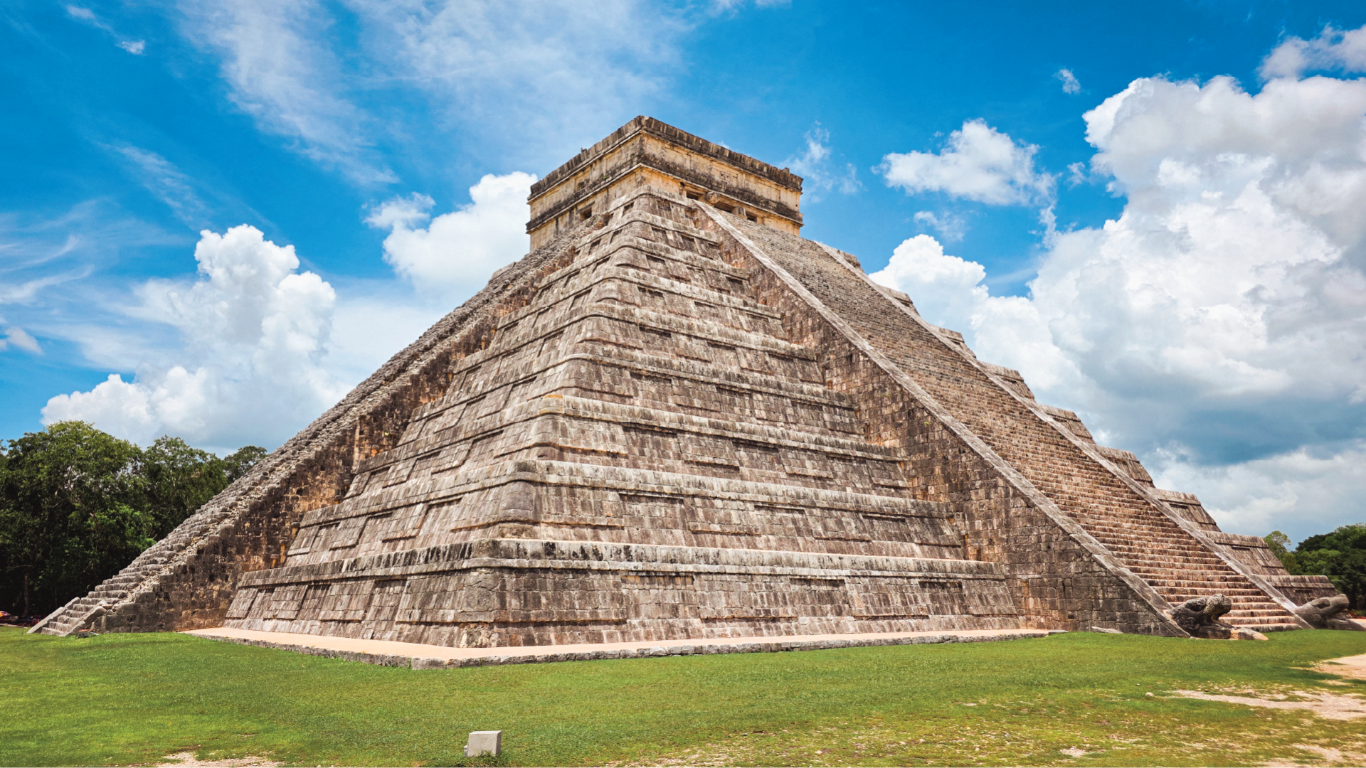Chichen Itza, Mexico by Dennis Bunnik