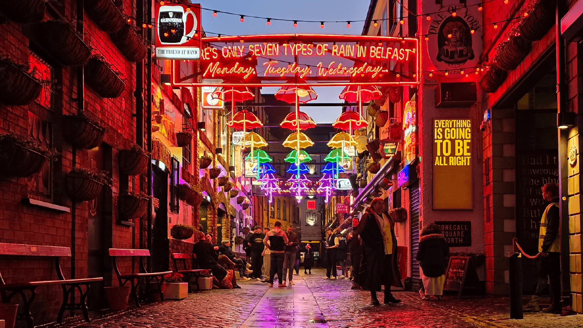 Streets of Belfast on a Bunnik Tour of Northern Ireland