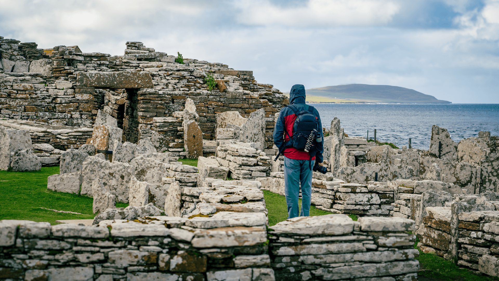 Broch of Gurness, Orkney on a Bunnik Tour of Scotland