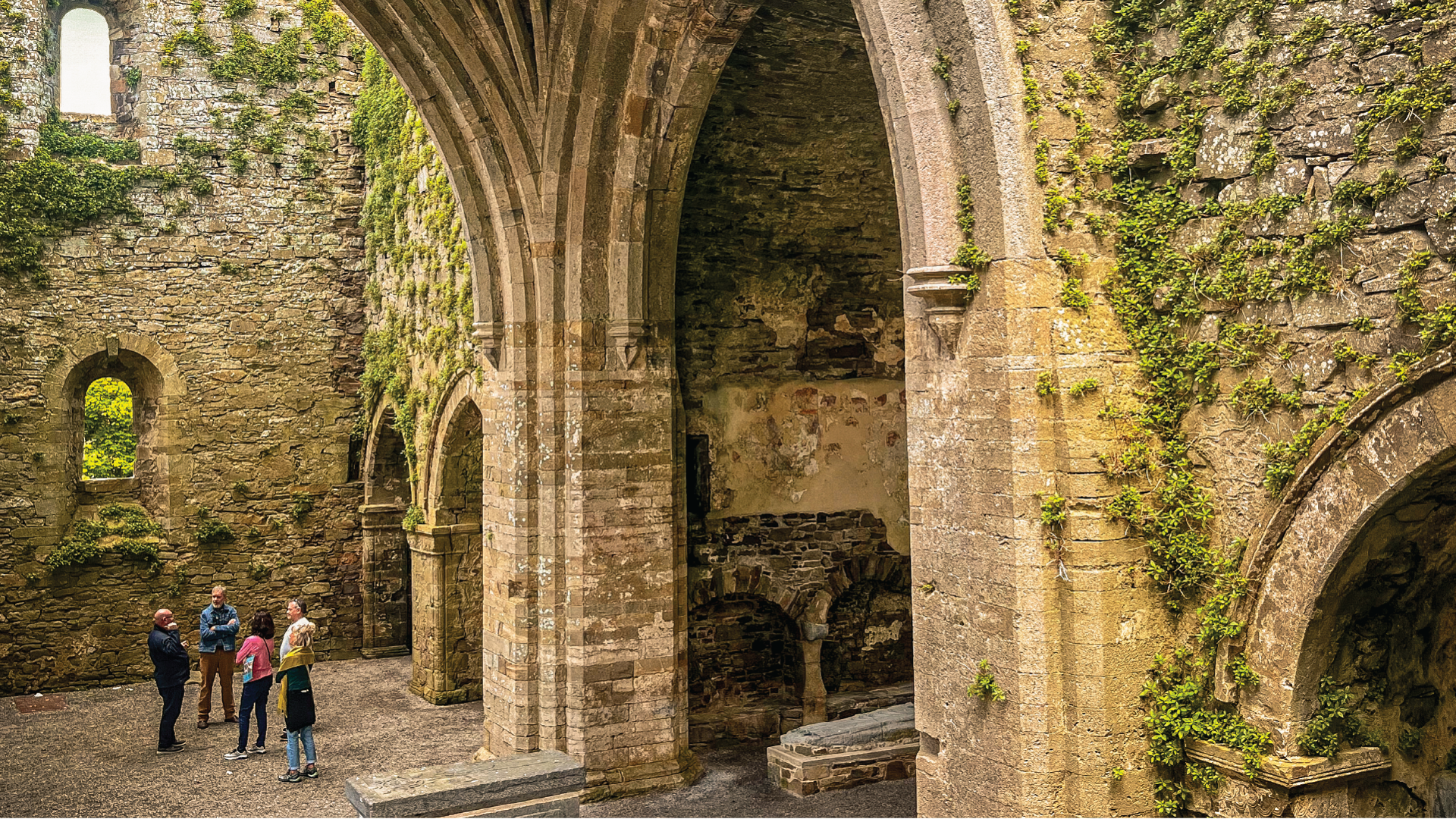 Jerpoint Abbey, Ireland by  Jeremy van Heerde