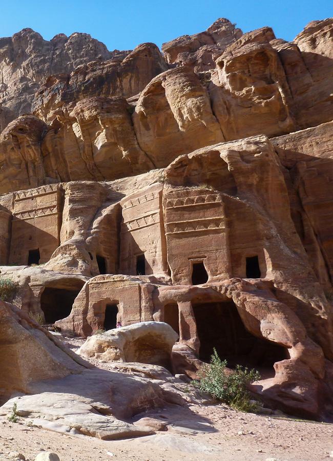 Discovering the Hidden Gems of Jordan: Off-The-Beaten-Path Adventures - Hidden Gems in Petra