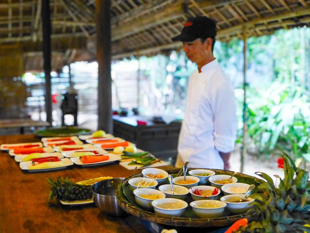 10 Asian Cuisine Experiences to Try | Bunnik Tours