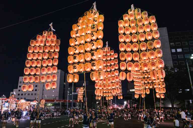 Akita Kanto Festival, Japan by Annintofu - Flickr
