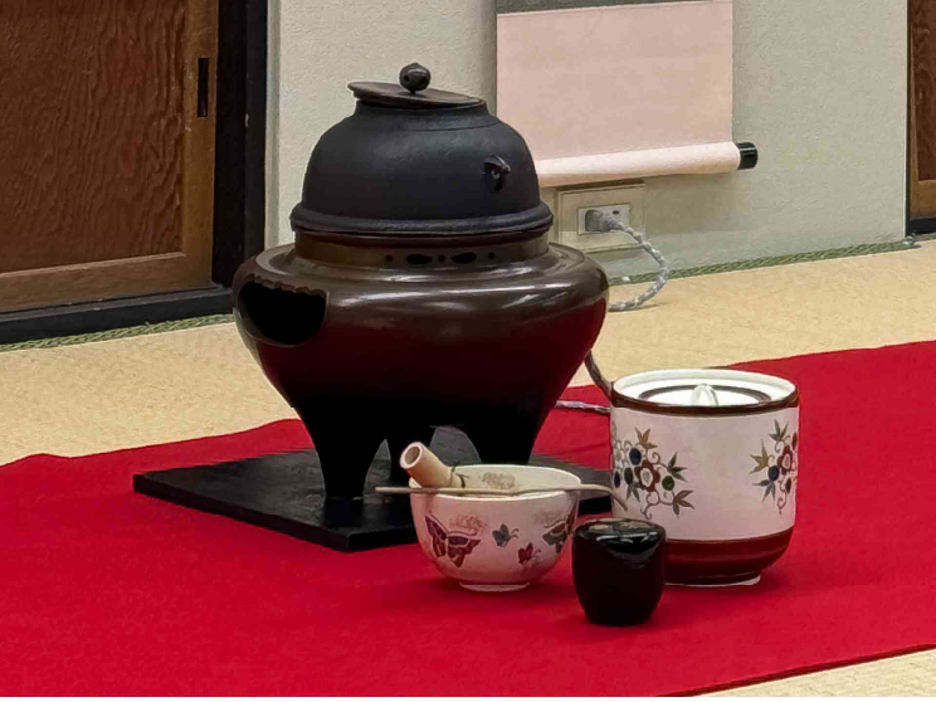 Tea Ceremony in Kyoto, Japan by Nicky Bevan
