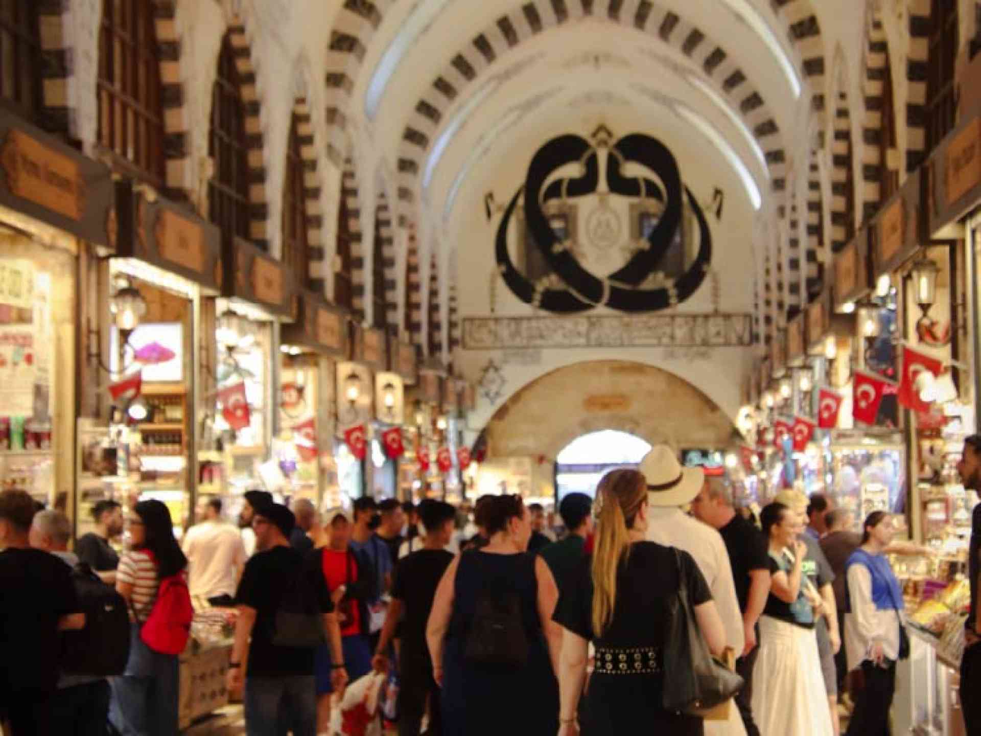 Grand Bazaar, Istanbul, Türkiye on a Bunnik Tour