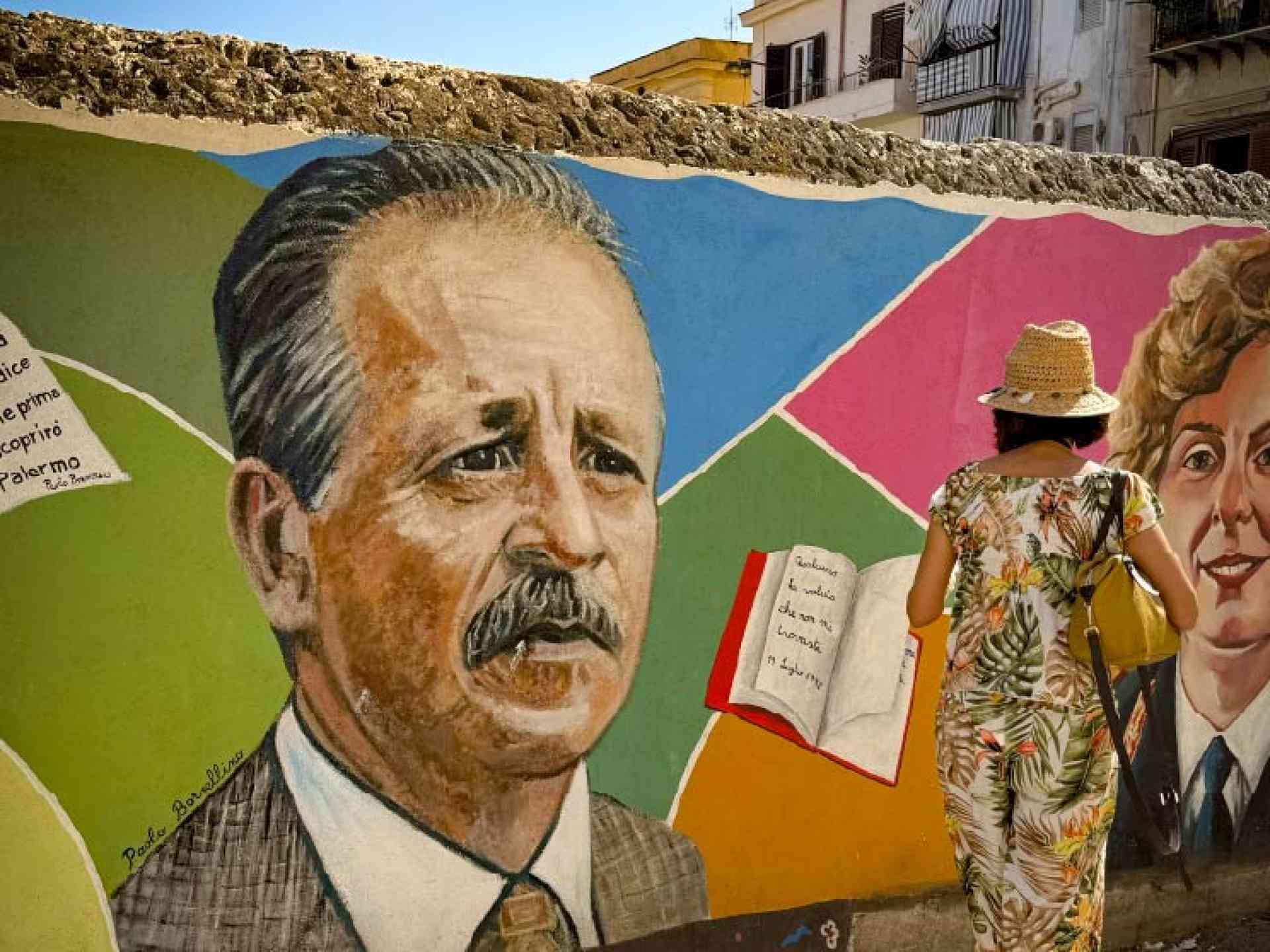 Anti mafia walking tour, Palermo, Sicily on a Bunnik Tour